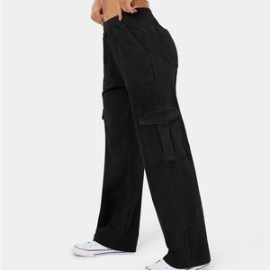 NWT HALARA-MAGIC High Waisted Cargo Pants